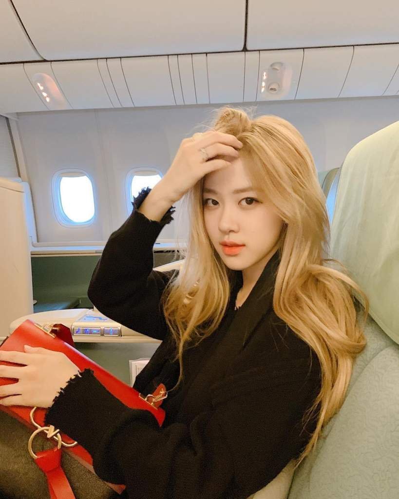 Messy Hair Don T Care You Look Perfect Anyway Blackpink 블랙