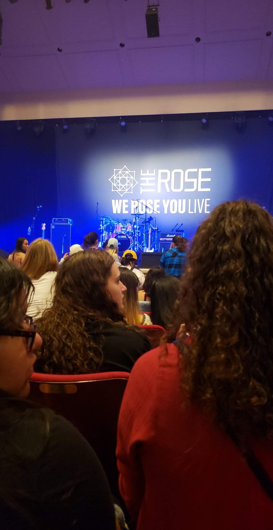 The concert The Rose🌹 Amino