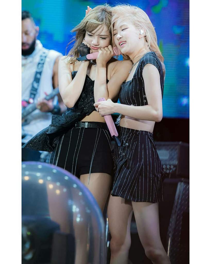 Featured image of post Chaelisa Hug