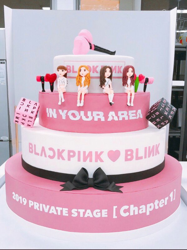 BLACKPINK CAKE FOR PRIVATE STAGE | BLINK (블링크) Amino