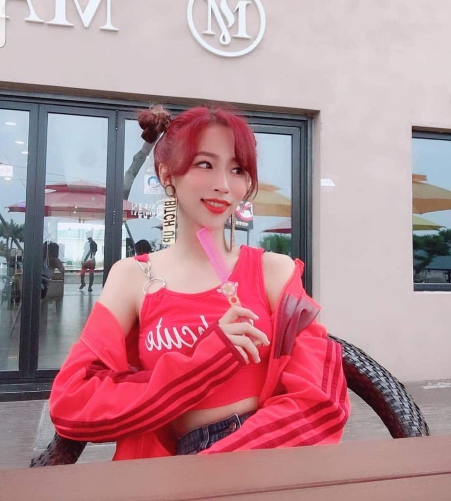 Bebe6 💜 | BeBe6 [베베식스] Amino