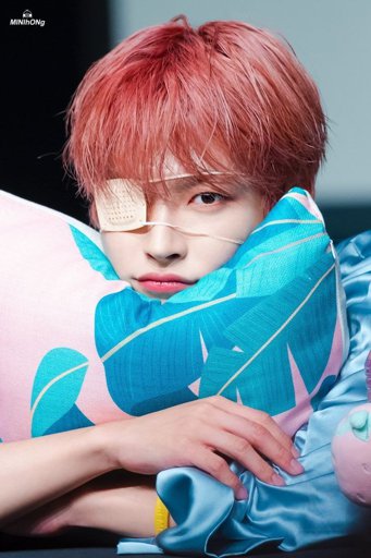 Kim Hongjoong Wiki Ateez 에이티즈 Amino Amino