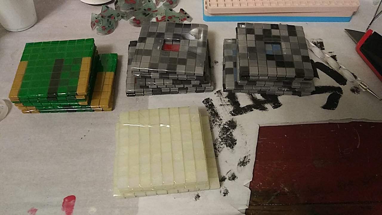 Minecraft Pixel Art Cubes | Resin Creations Amino Amino