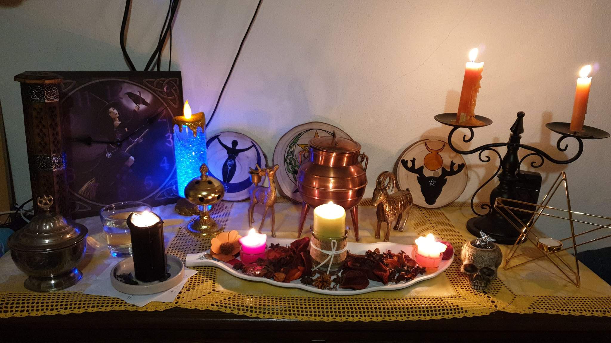 Criar Artigos Para O Altar Wicca Bruxaria Amino