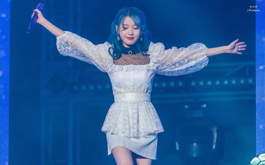 IU 2019 concert tour IU (Lee Ji Eun 아이유) Amino