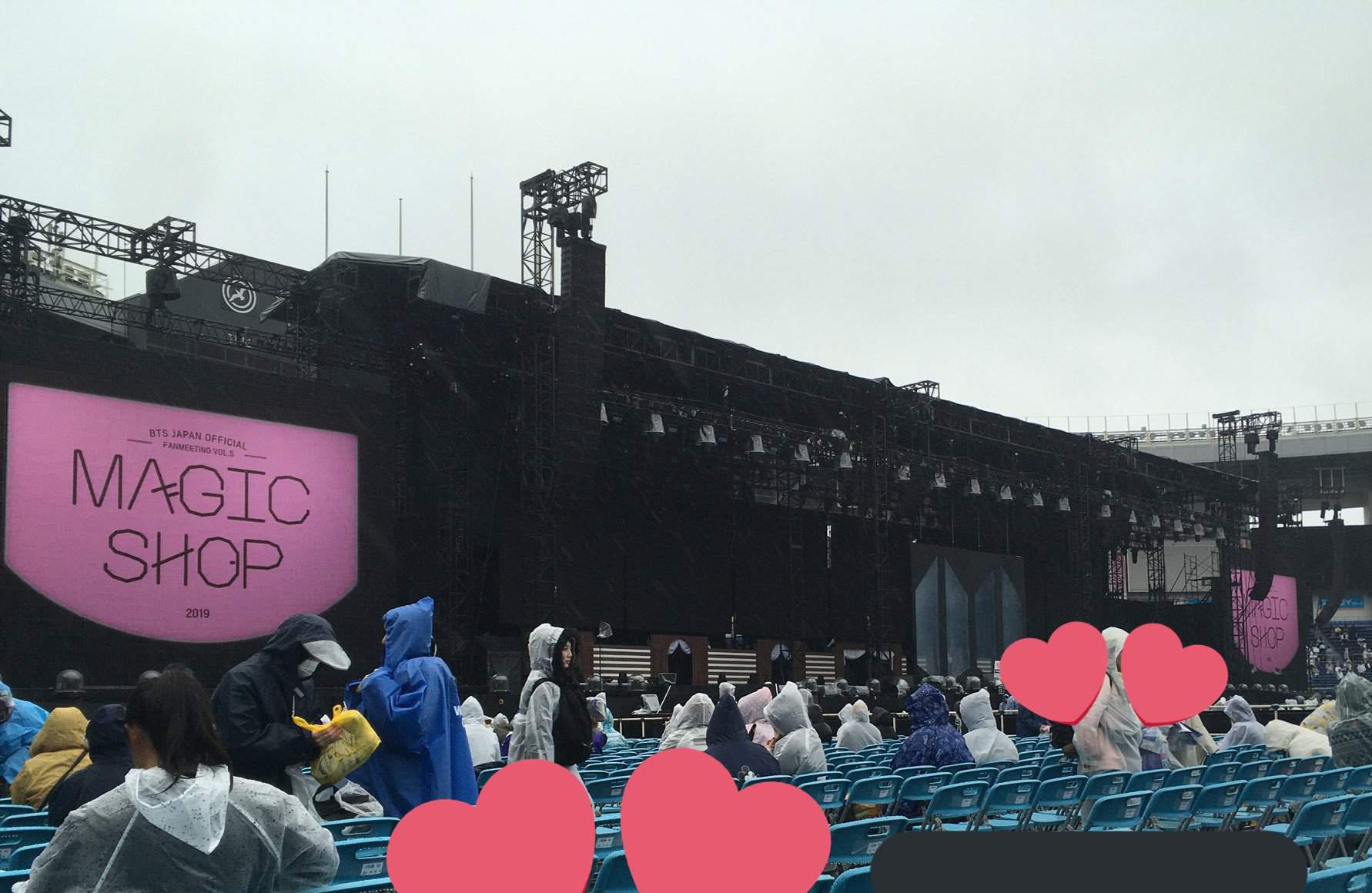 19 11 23 Bts Japan Official Fanmeeting Vol 5 Magic Shop Day 1 At Zozo Marine Stadium In Chiba Army Has Entered The Concert Venue Army S Amino