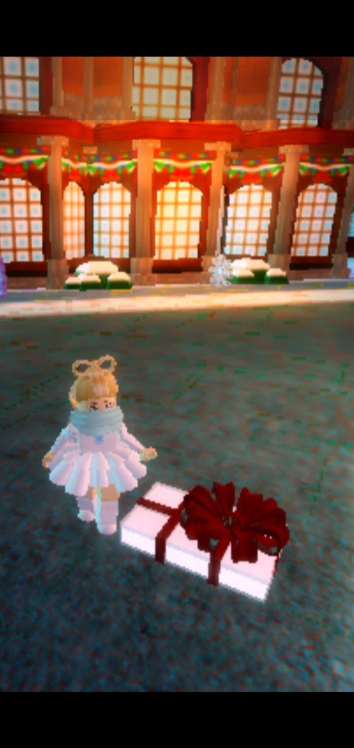 I wanted to get all the gifts ;; ⛲🌸Royale High🌸⛲(Roblox) Amino