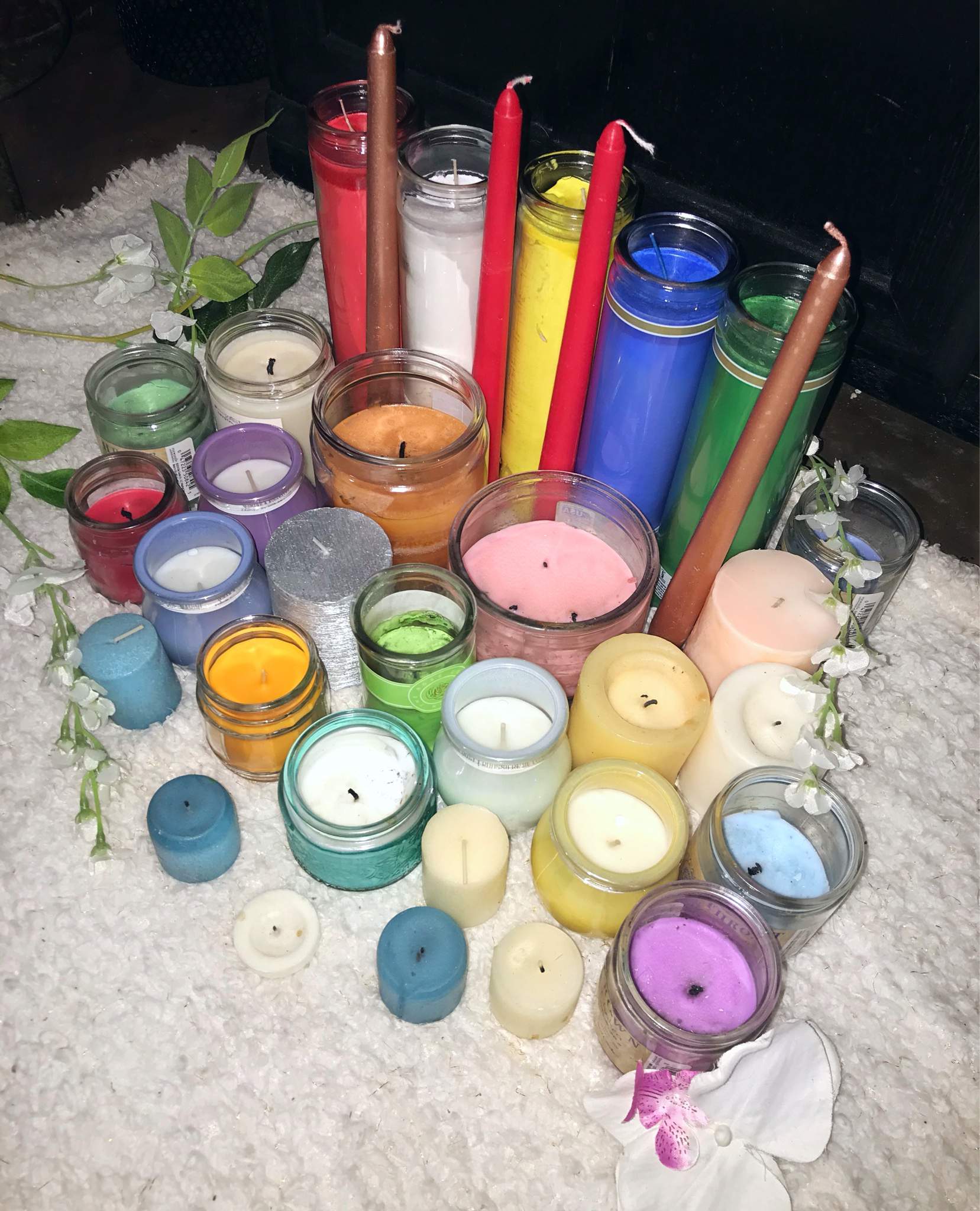 Candle Colors: Back To The Basics / Witching 101 | Pagans & Witches Amino