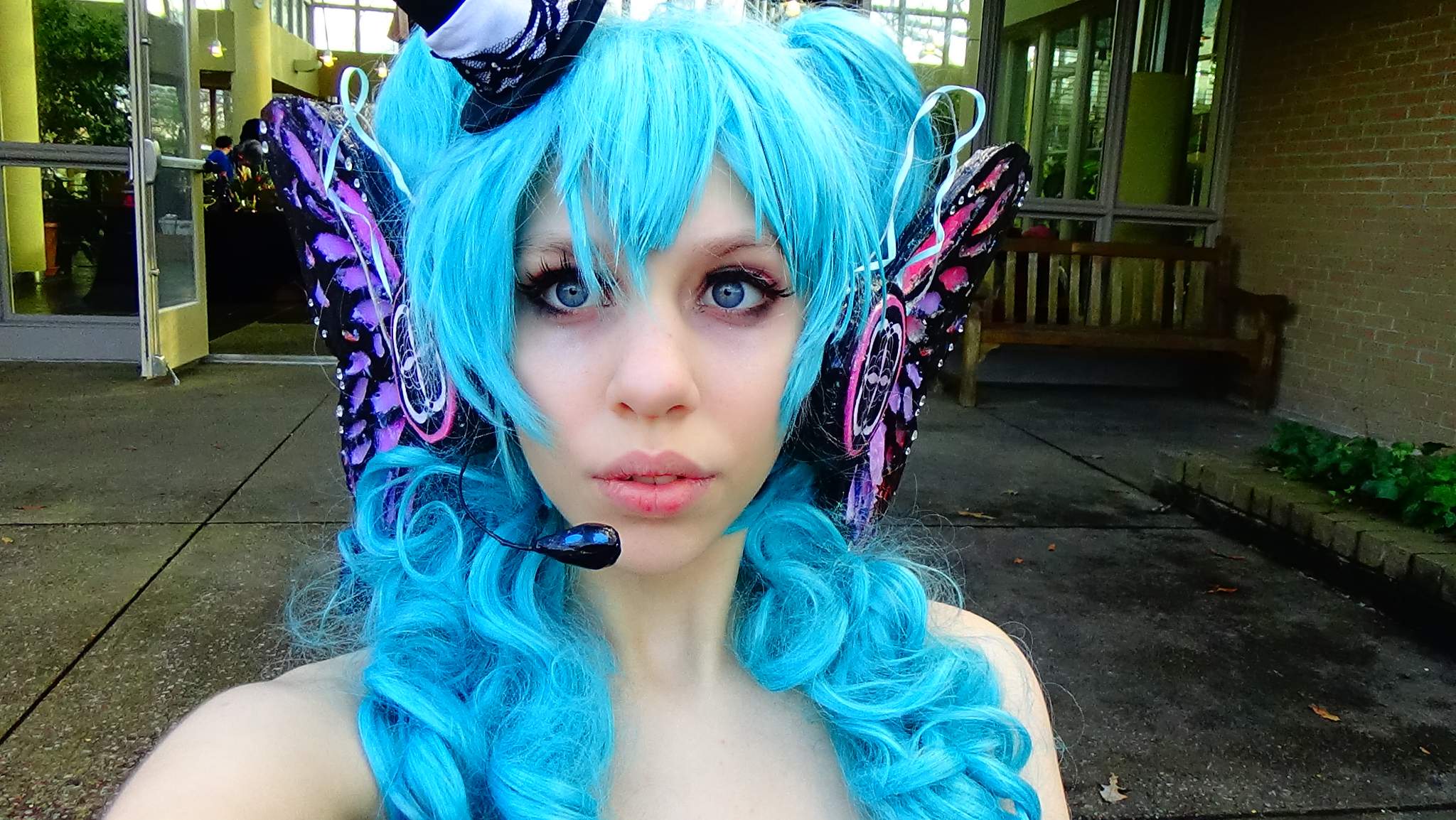 UwU Magnet Miku Cosplay Amino