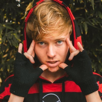 Sam Golbach | Wiki | Sam and Colby Amino