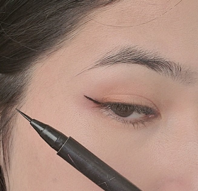 Eyeliner Tutorial (Hooded Eyes Edition) | Makeup Amino