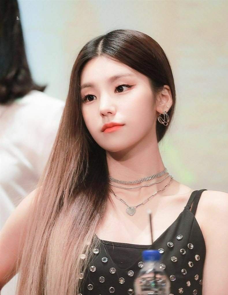 Yeji | Wiki | 𝐘𝐨𝐮𝐓𝐮𝐛𝐞 𝐊𝐩𝐨𝐩 𝐎𝐧 Amino