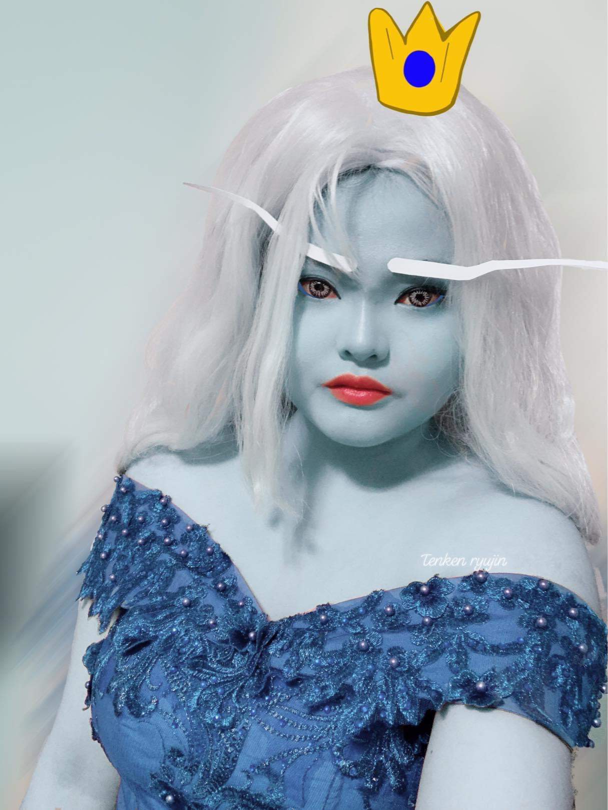 ice-queen-adventure-time-cosplay-amino