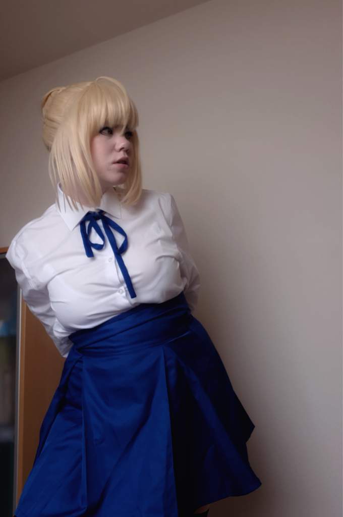 Artoria Pendragon Fate Cosplay Nette Deutsche Cosplayer Amino