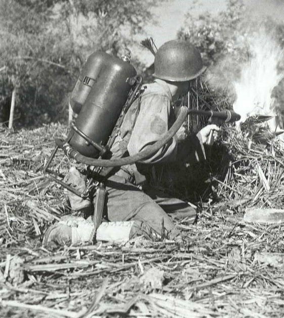 M2 And M2a1 2 Flamethrower Wiki The Vietnam War Amino