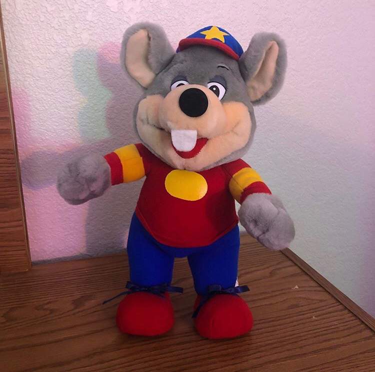 chuck e cheese plush 1996