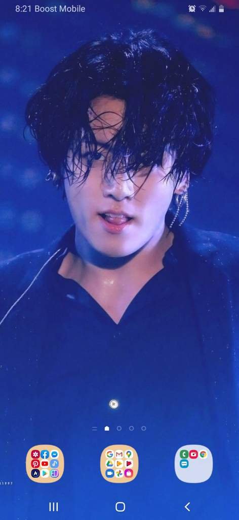 my-home-screen-and-lock-screen-on-my-phone-k-pop-amino