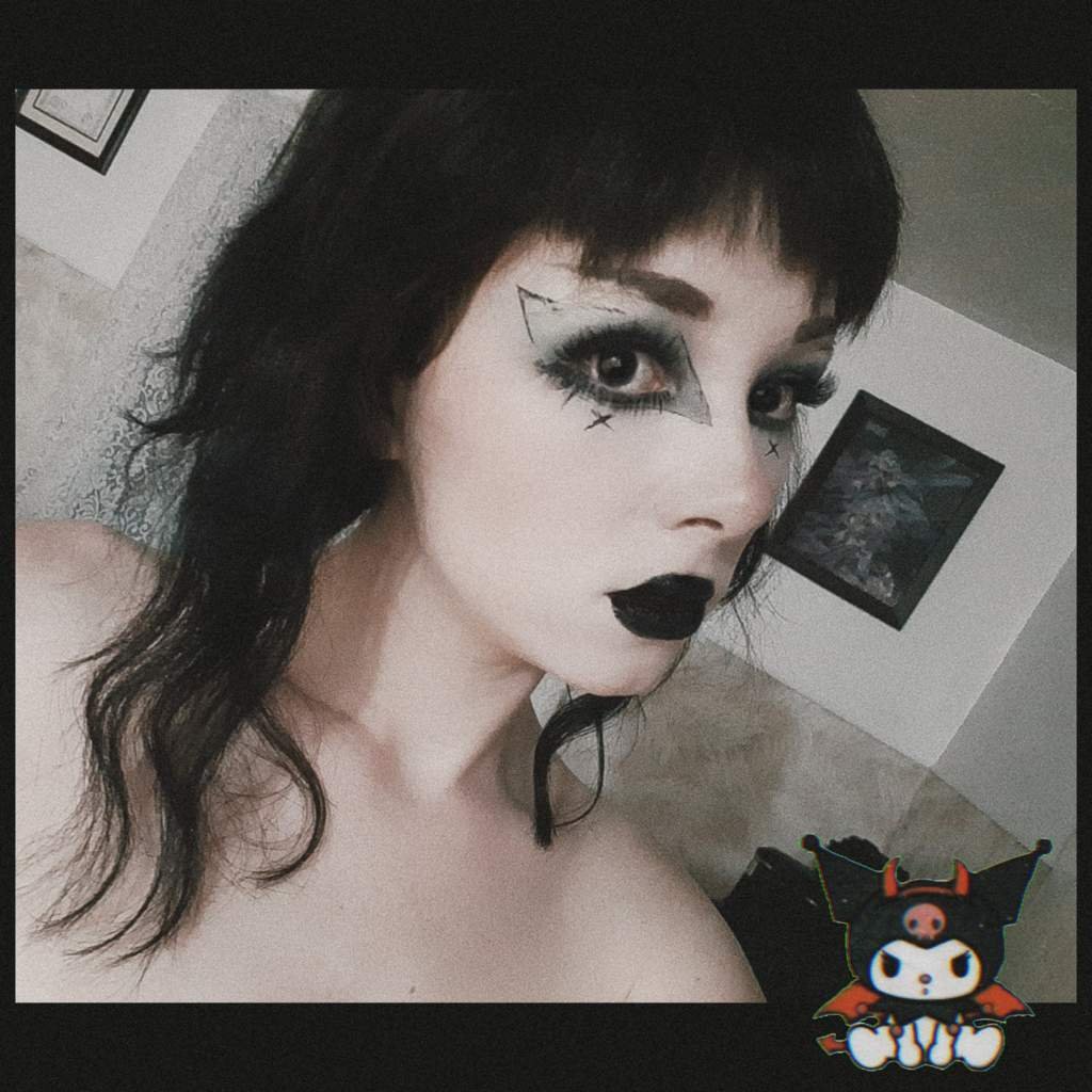 Kuromi inspired makeup🦇 | Pastel Goth Amino Amino