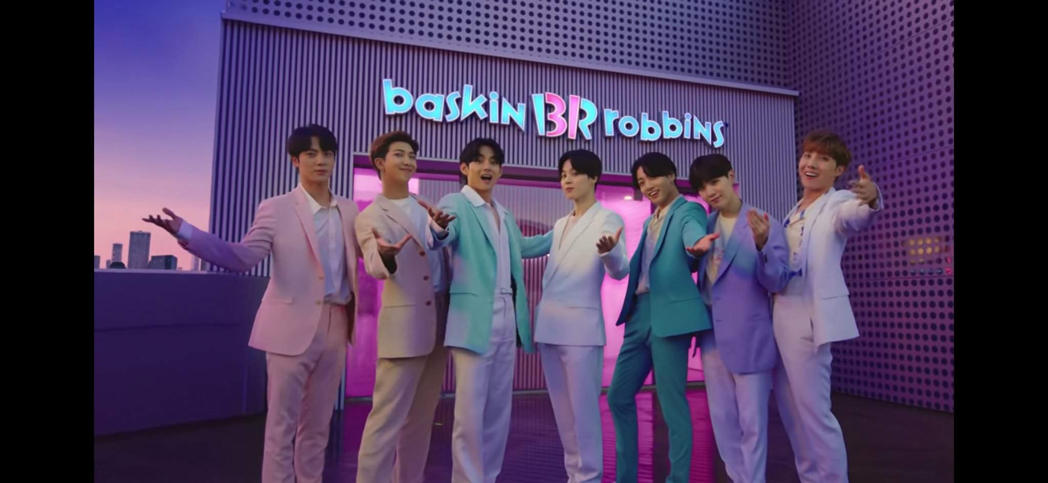 bts baskin robbins figure