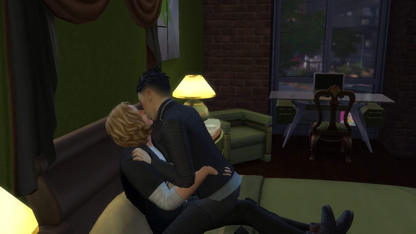 Showing off romantic animations Cute Romance mod and. 