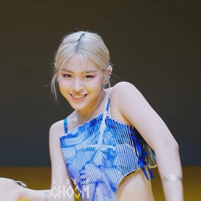 Ryujin's beauty is on another level. 