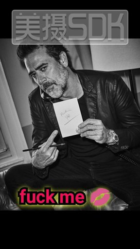 amino-jeffrey dean morgan-f4211b25