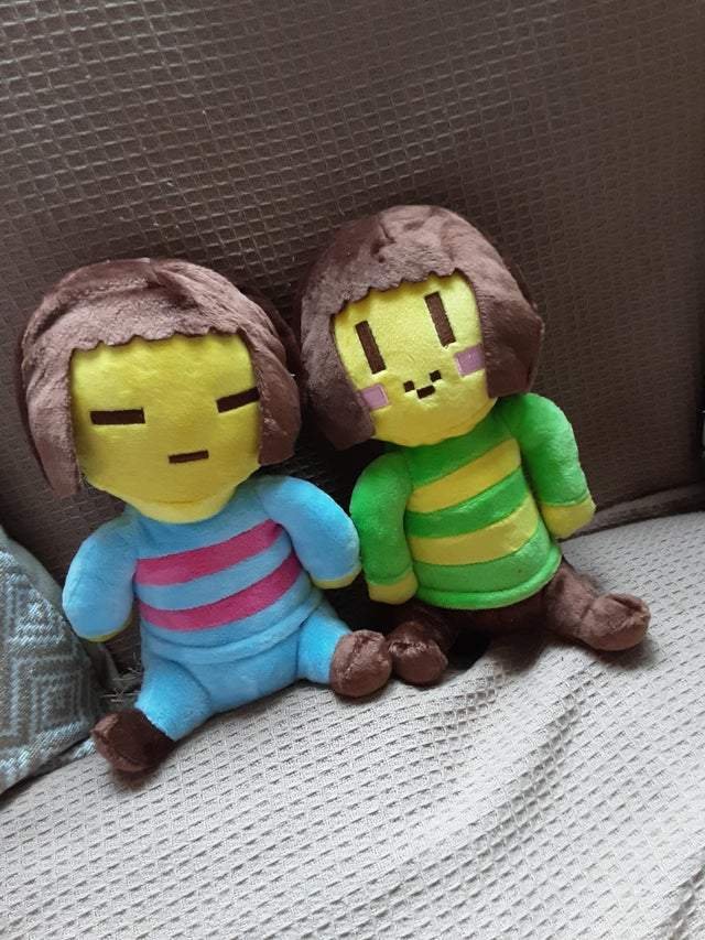 frisk and chara plush