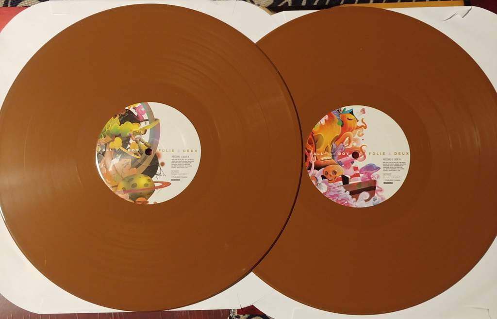 Vinyl Guide Folie a Duex Wiki Fall Out Boy FOB Official Amino