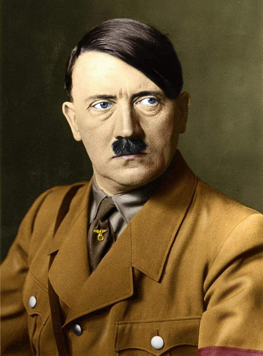 Введение: Адольф Гитлер родился в Австрии, в городе Браунау-на-Инне близ гр...
