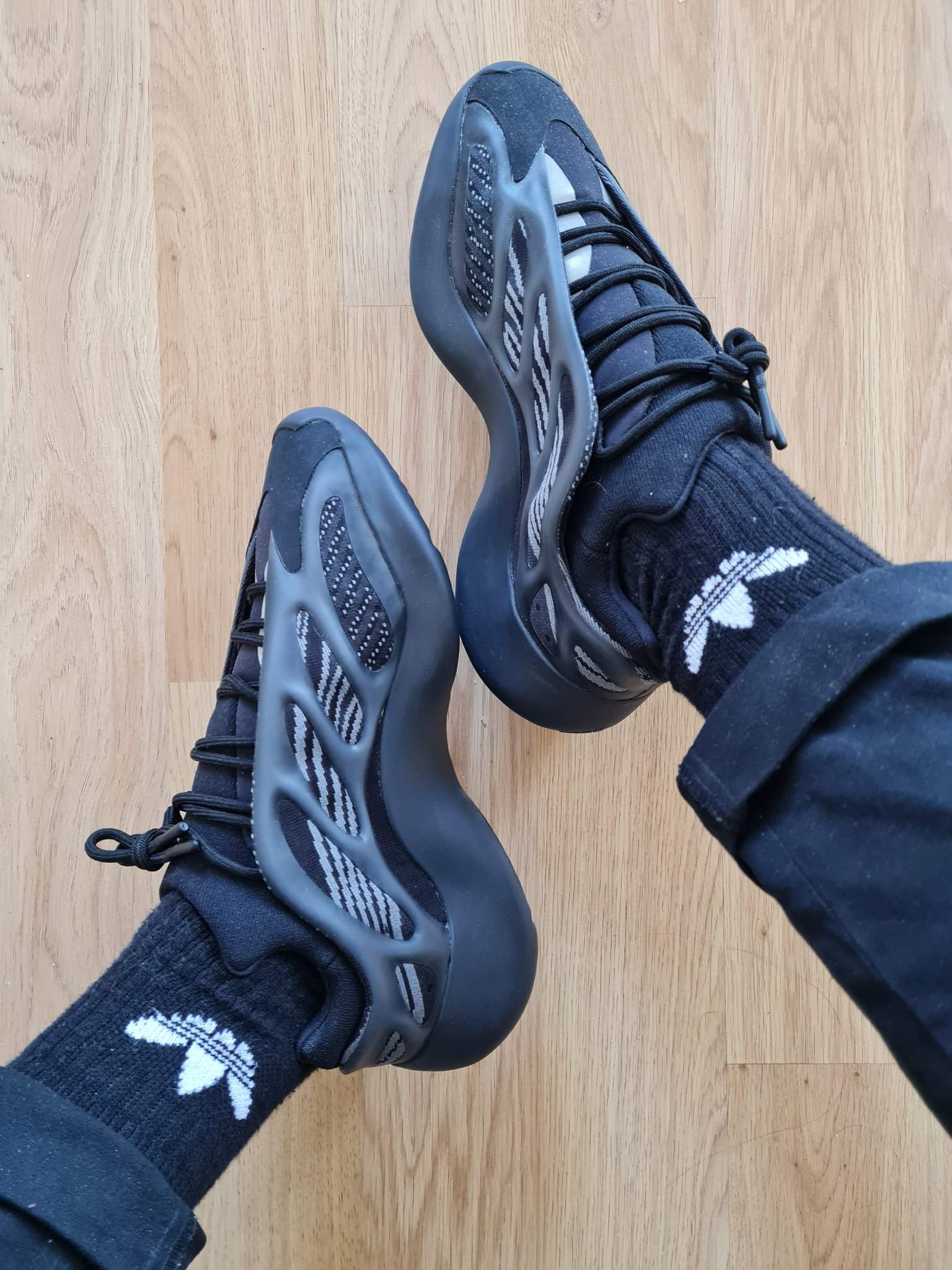 Adidas Yeezy 700v3 Alvah | Sneakerheads Amino