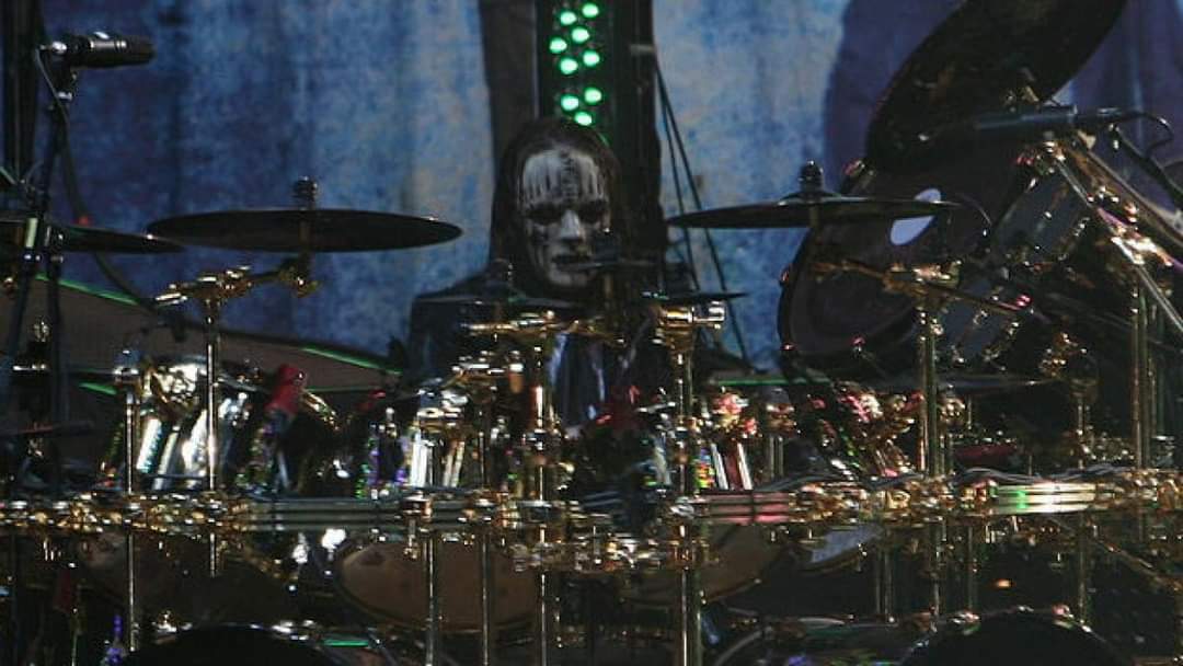 Artistas Del Metal Rinden Tributo A Joey Jordison Metal Amino