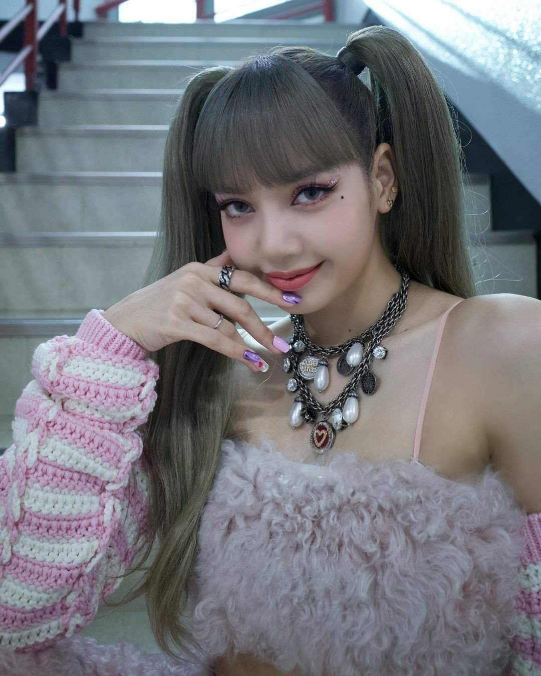 Photos Lisa quot Money quot BLACKPINK ARTS Amino