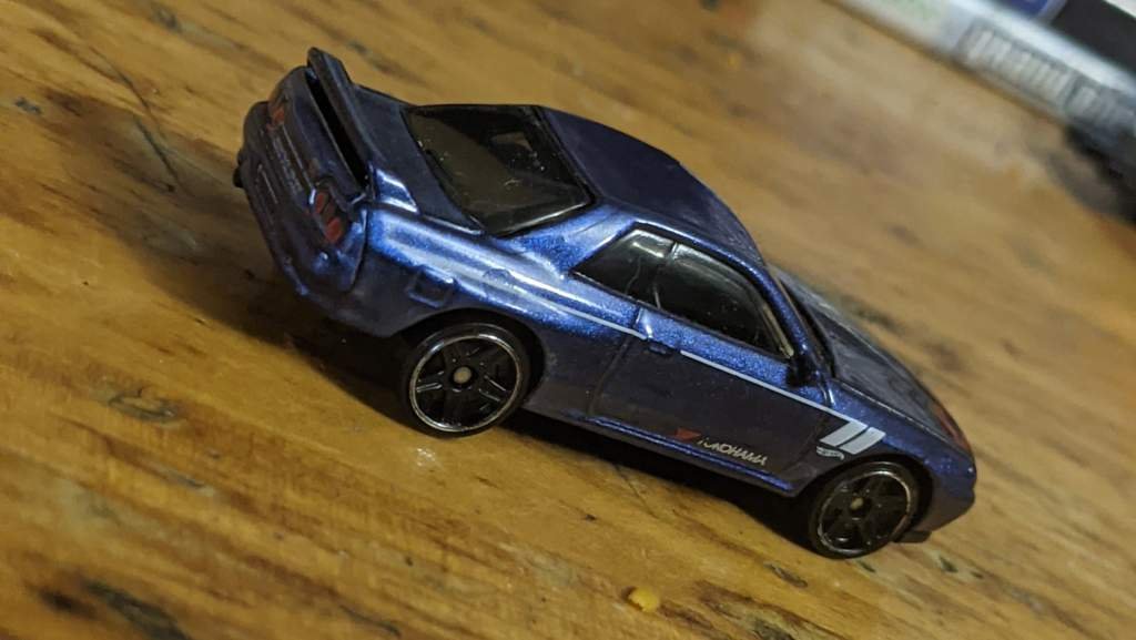 cotd-nissan-skyline-gtr-bnr32-diecast-collectors-amino-amino