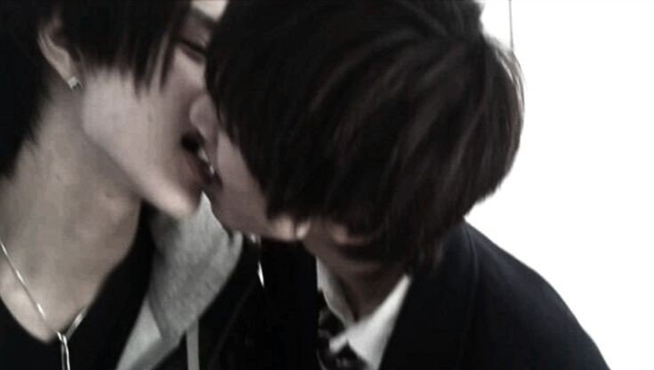 Hot asian kissing