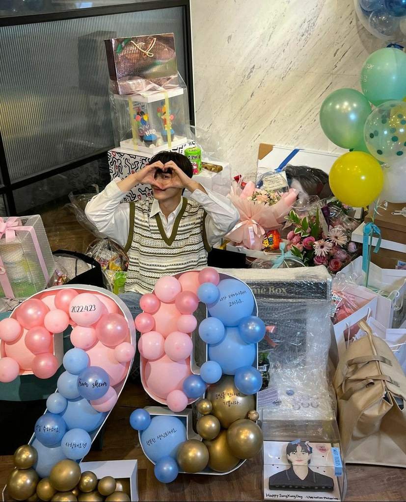 𝐇𝐚𝐩𝐩𝐲 𝐁𝐢𝐫𝐭𝐡𝐝𝐚𝐲🎉 𝐒𝐨𝐧𝐠 𝐤𝐚𝐧𝐠 | •K-DRAMA• Amino