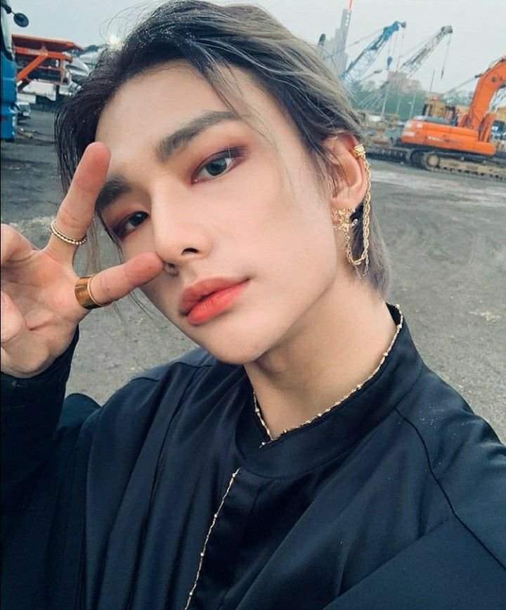 Handsome 20 year old Hyunjin Stray Kids Amino