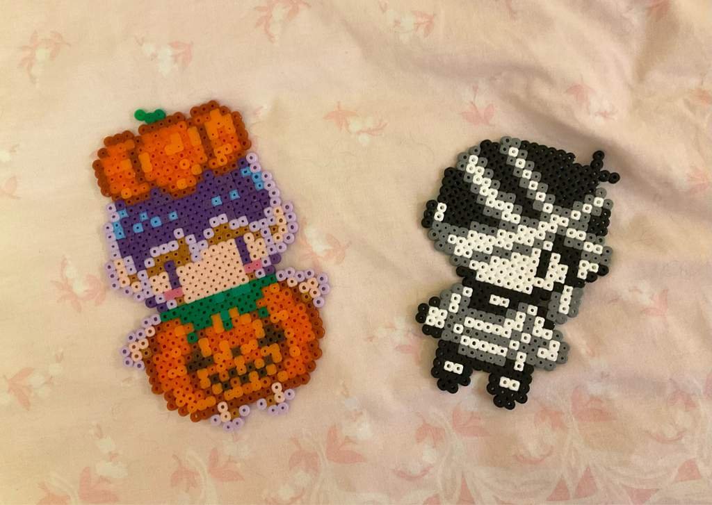 Halloween Perler Beads! + Pixel art OMORI⠀ Amino