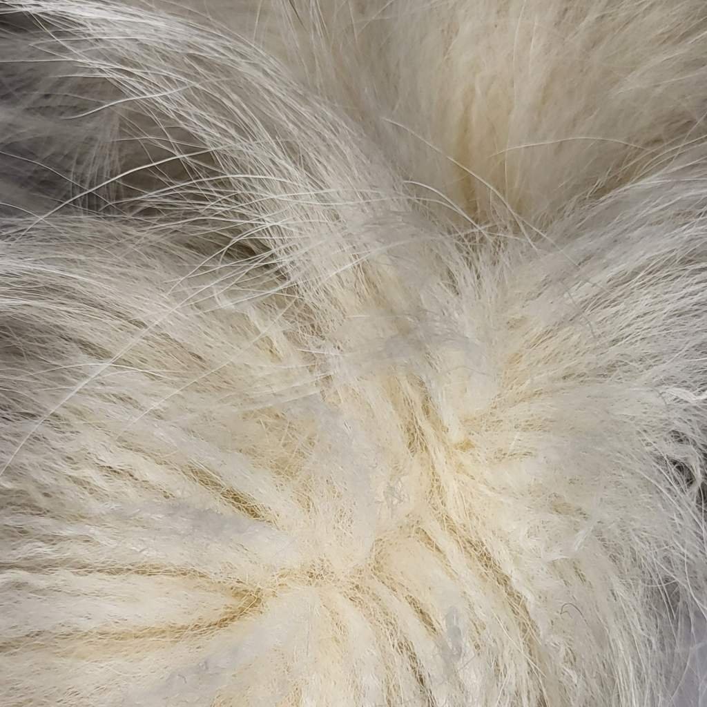 How to spot real fur // buying fur Therian Amino