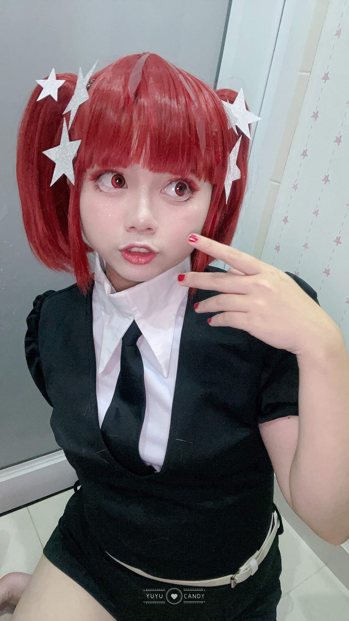 Cosplay of Red beryl from Land of the Lustrous | Anime Amino