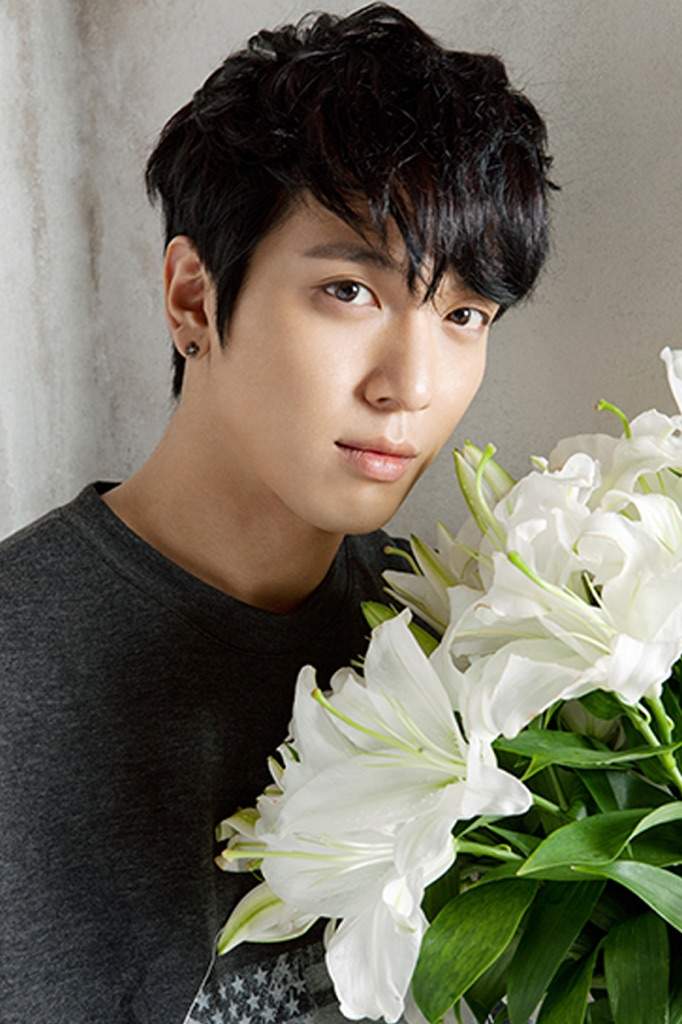 CNBLUE’s Jung Yong Hwa to Release Fan-Devoted Single “Star, You” + All ...