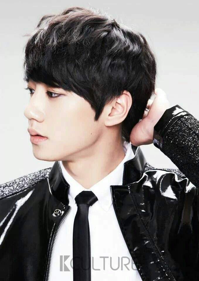 Lee Jun Young | Wiki | K-Pop Amino