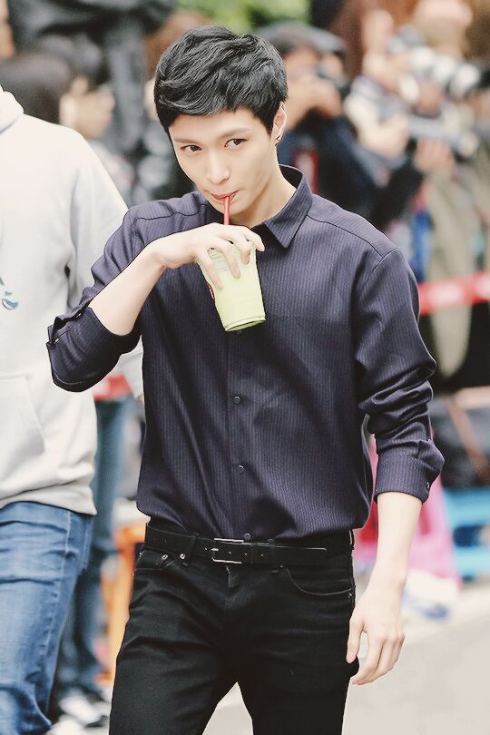 CAN WE TALK AbOUT ZHANG YIXING | K-Pop Amino