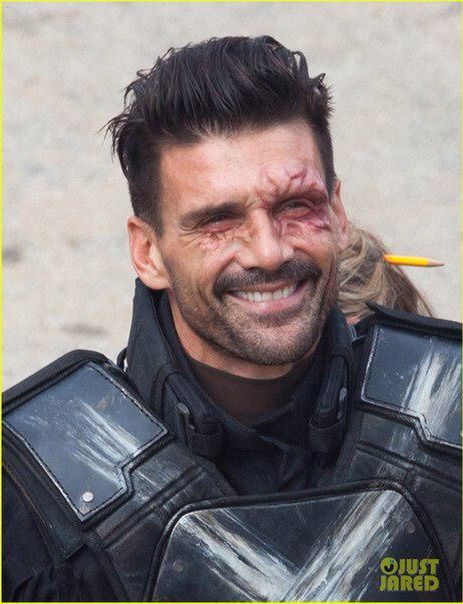 Crossbones Vs Captain Amerkca Photo S Frank Grillo S Crossbones Unmasked In New Captain America Comics Amino