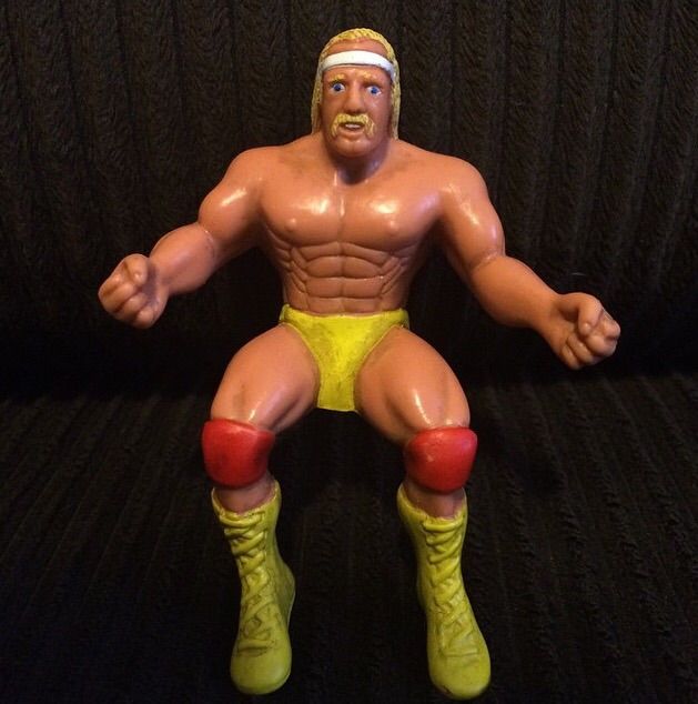 hulk hogan thumb wrestler