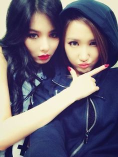 Female Idol Poses?