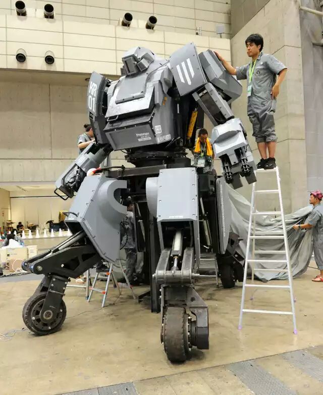 Real life mech | Anime Amino