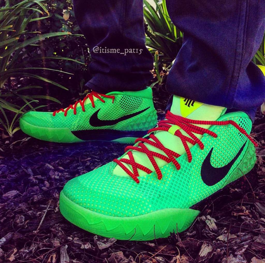 kyrie grinch shoes