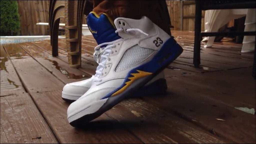 laney 5s on feet