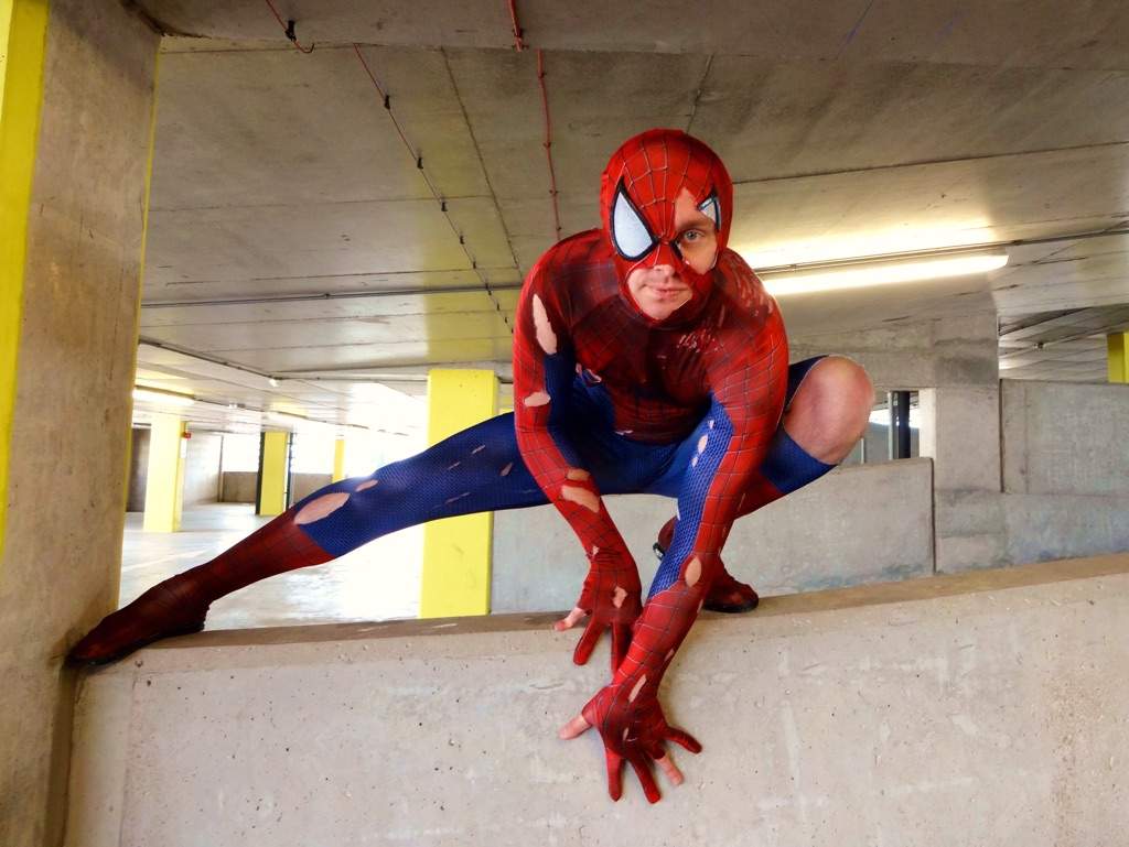 Spider Man Ripped Suit