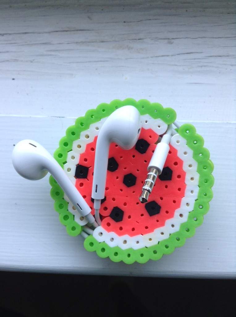 Diy perler bead earphone holder Crafty Amino